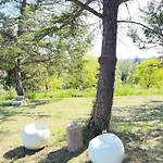 Cote Cour &cote Jardin 펜션 Vallon-Pont-dʼArc