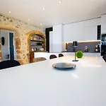 Cote Cour &cote Jardin